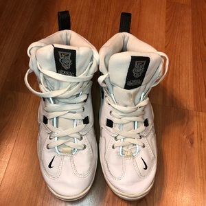 Zoom air Nike shoes Sz 9